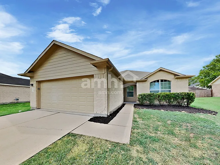 3906 Hawthorn Glen Ct — Photo 1