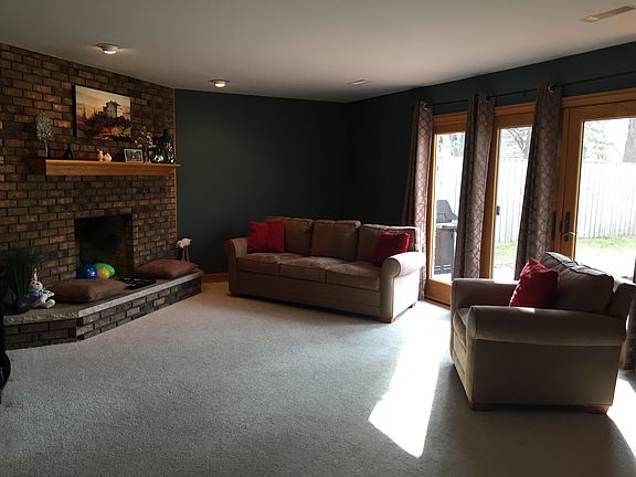 5th image of 886 S Linden Dr