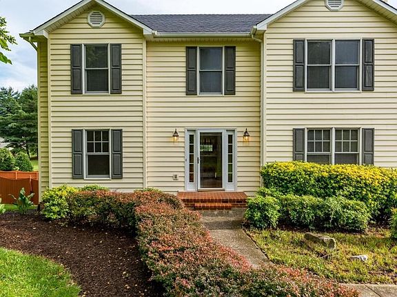 Maintenance-free 2-Story