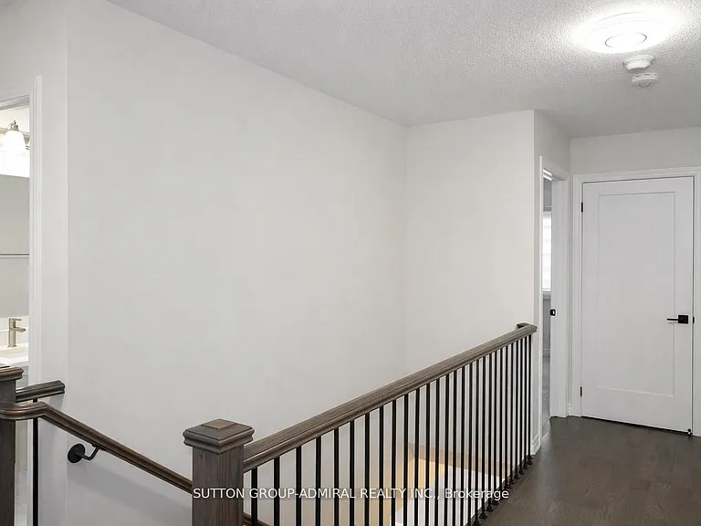 65 Barkerville Dr — Photo 21