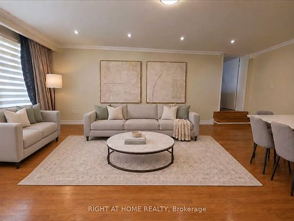 3rd image of 26 Wedgewood Dr