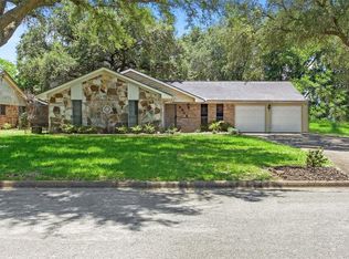 3908 Wickersham St, Bay City, TX 77414