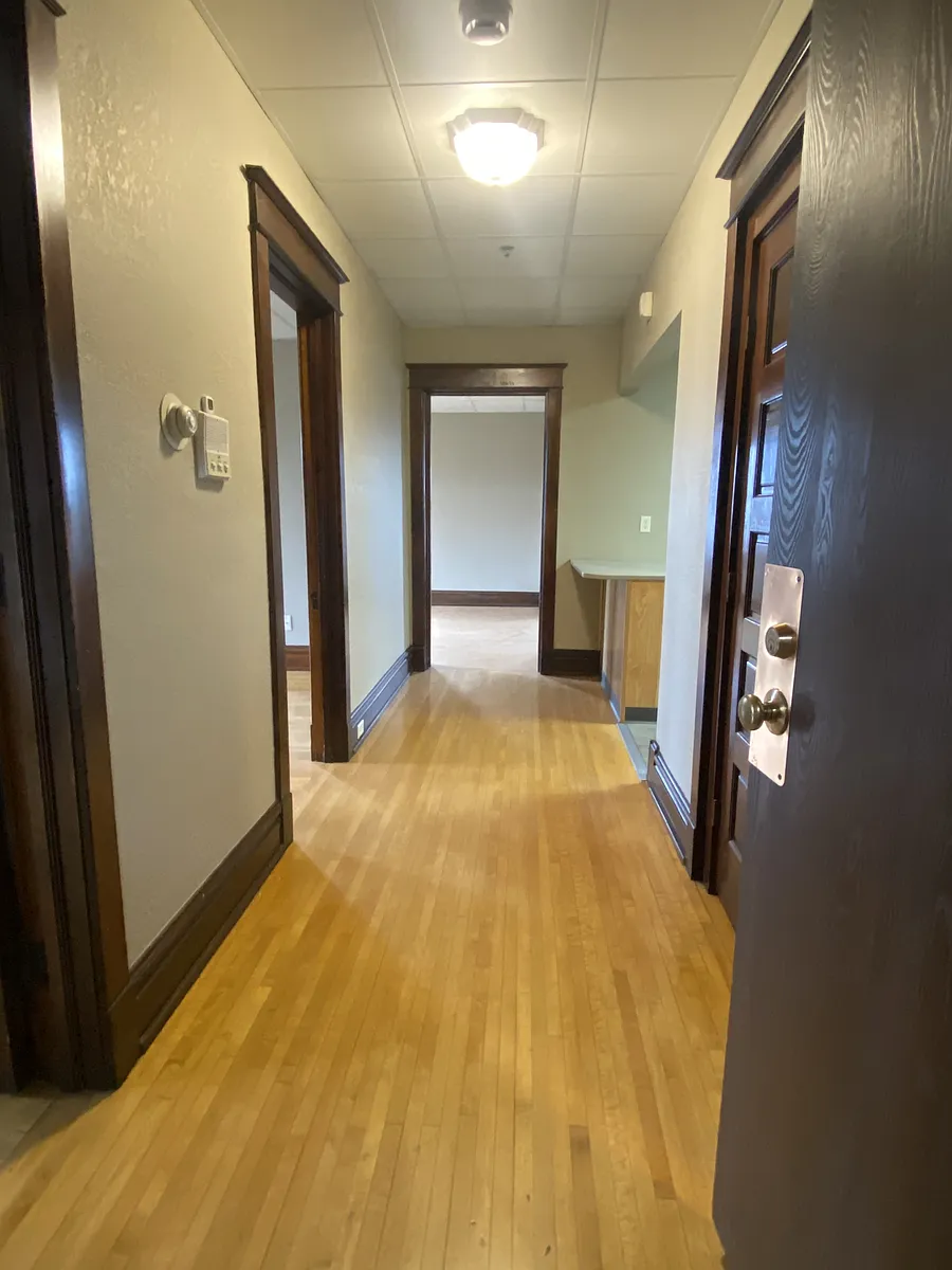 Building Photo - 218 N 1st Ave W #9