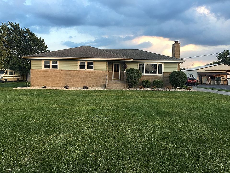 1st image of 8205 W 101st Ave