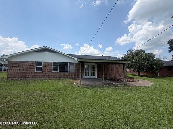 3rd image of 1107 Pear St