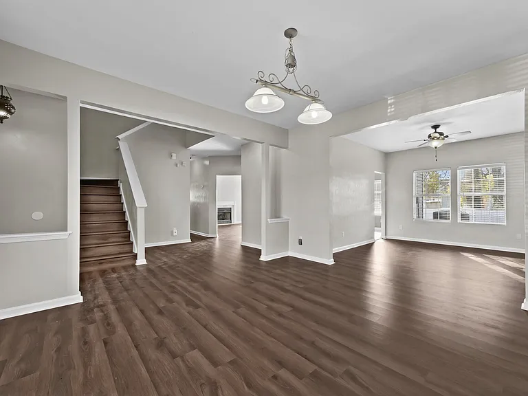 115 Jones St — Photo 12