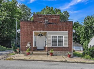 617 Perry St, Saint Charles, MO 63301