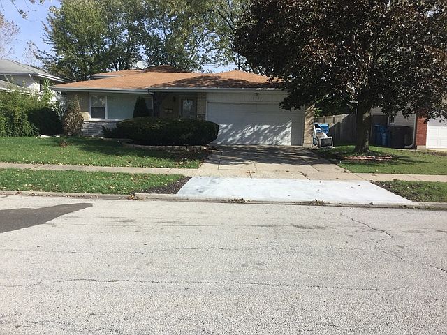 1st image of 15707 Dante Dr