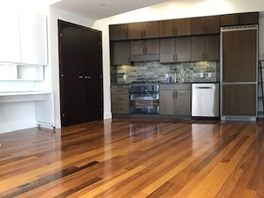 Rented by R New York | media 15