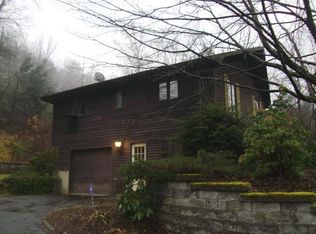 1205 Bay Rd, Amherst, MA 01002