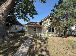 1824 Avenue F, Scottsbluff, NE 69361