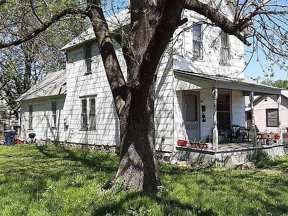 2nd image of 614 Garland Ave