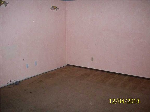 5th image of 418 Pheasant Dr
