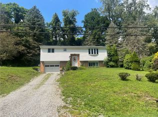 217 Valley Rd, Canonsburg, PA 15317
