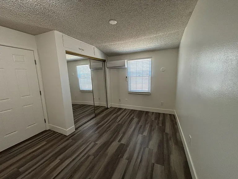 5744 Mountain View — Photo 6