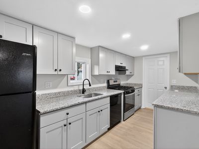 21 Evergreen St, Dartmouth, MA, 02747