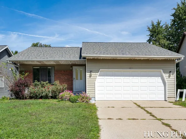 467 Stonehenge St SE, Kentwood, MI 49548