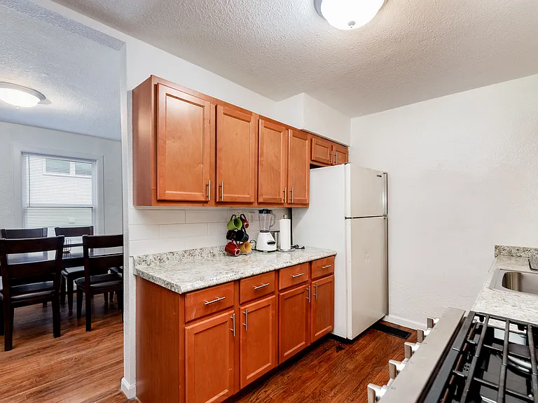 9513 Cloverhurst Dr — Photo 10