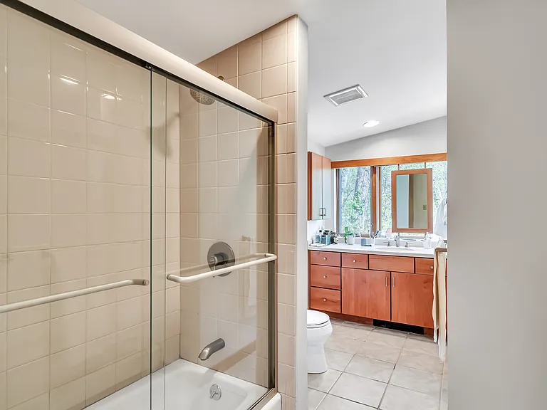 15 Trotting Horse Dr — Photo 19