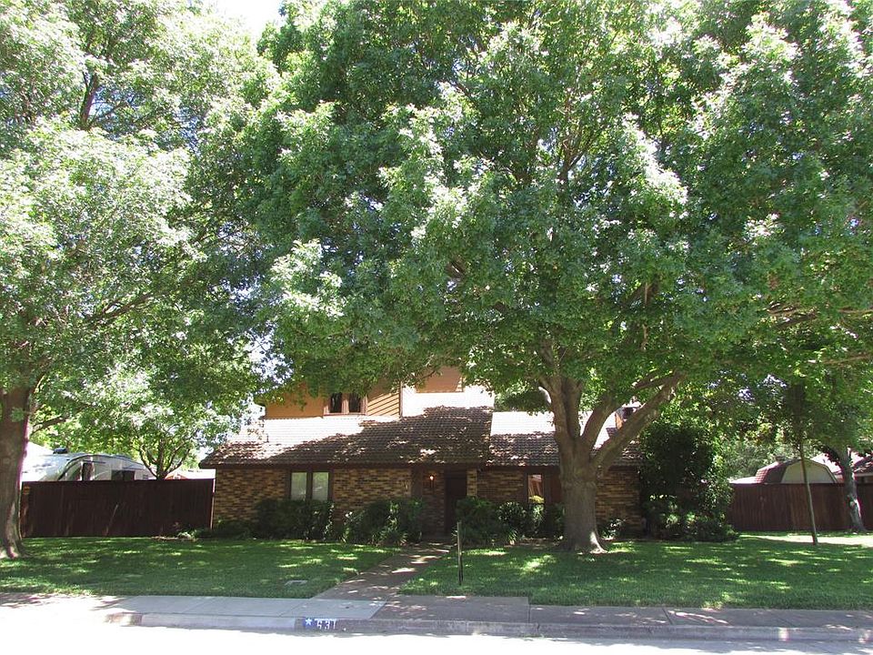 1st image of 631 Villa Creek Dr