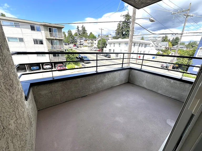 2405 NW 67th St #201 — Photo 3