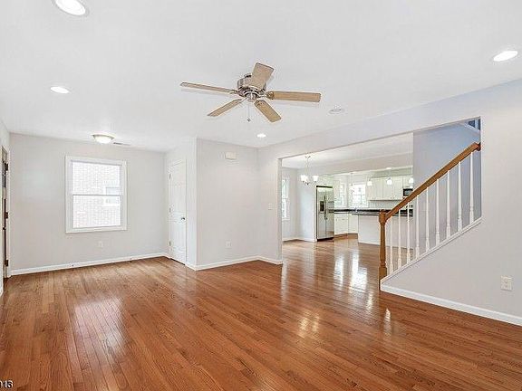 3rd image of 174 Church St #1