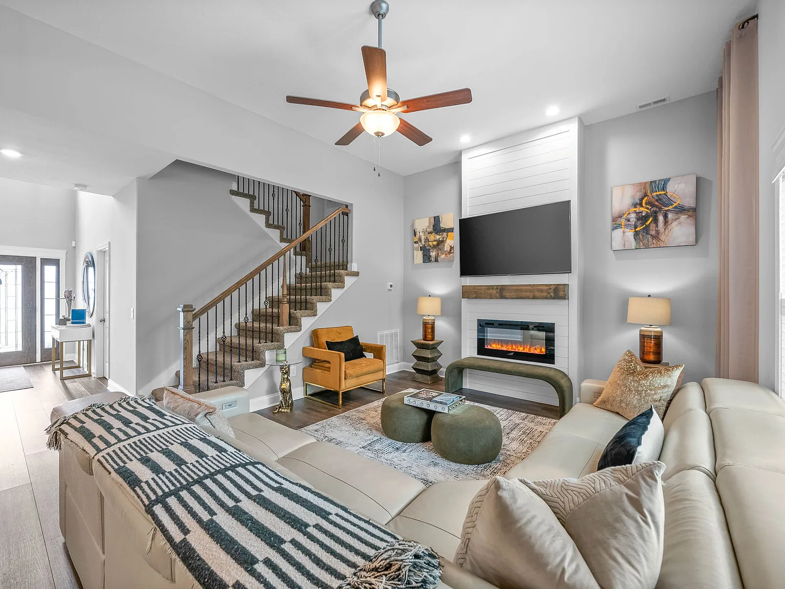 6 bed, 3124 sqft, $2,650 — Photo 4