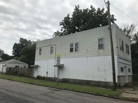 2nd image of 1902 Catalpa Ave