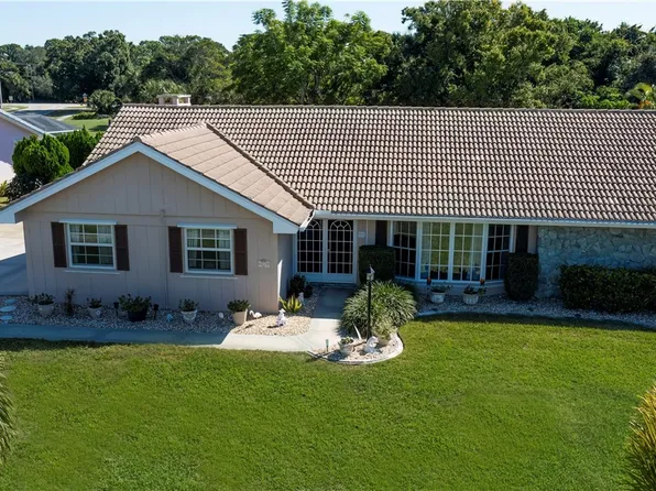 4210 Yarmouth Ct, North Fort Myers, FL 33903