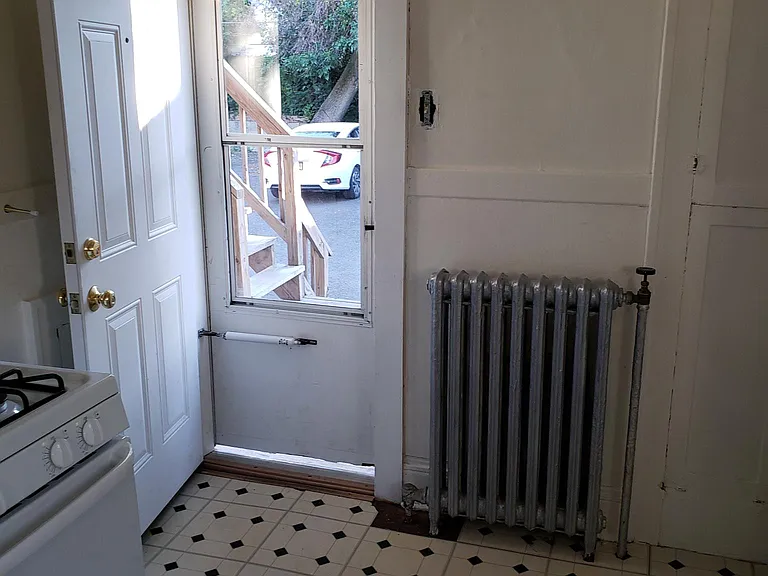 Kitchen/door to back porch