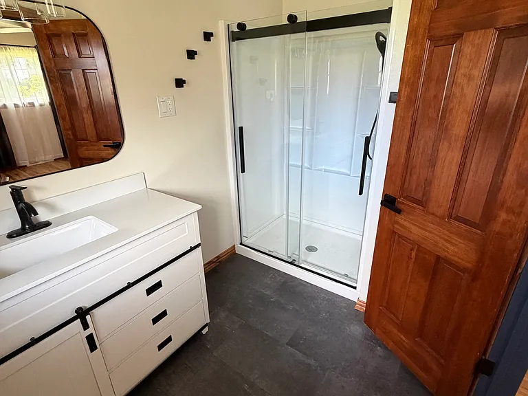 1428 Bellaire Dr — Photo 10