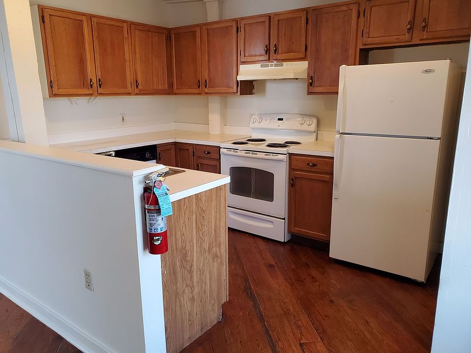 1st image of 215 E Fulton St APT 407