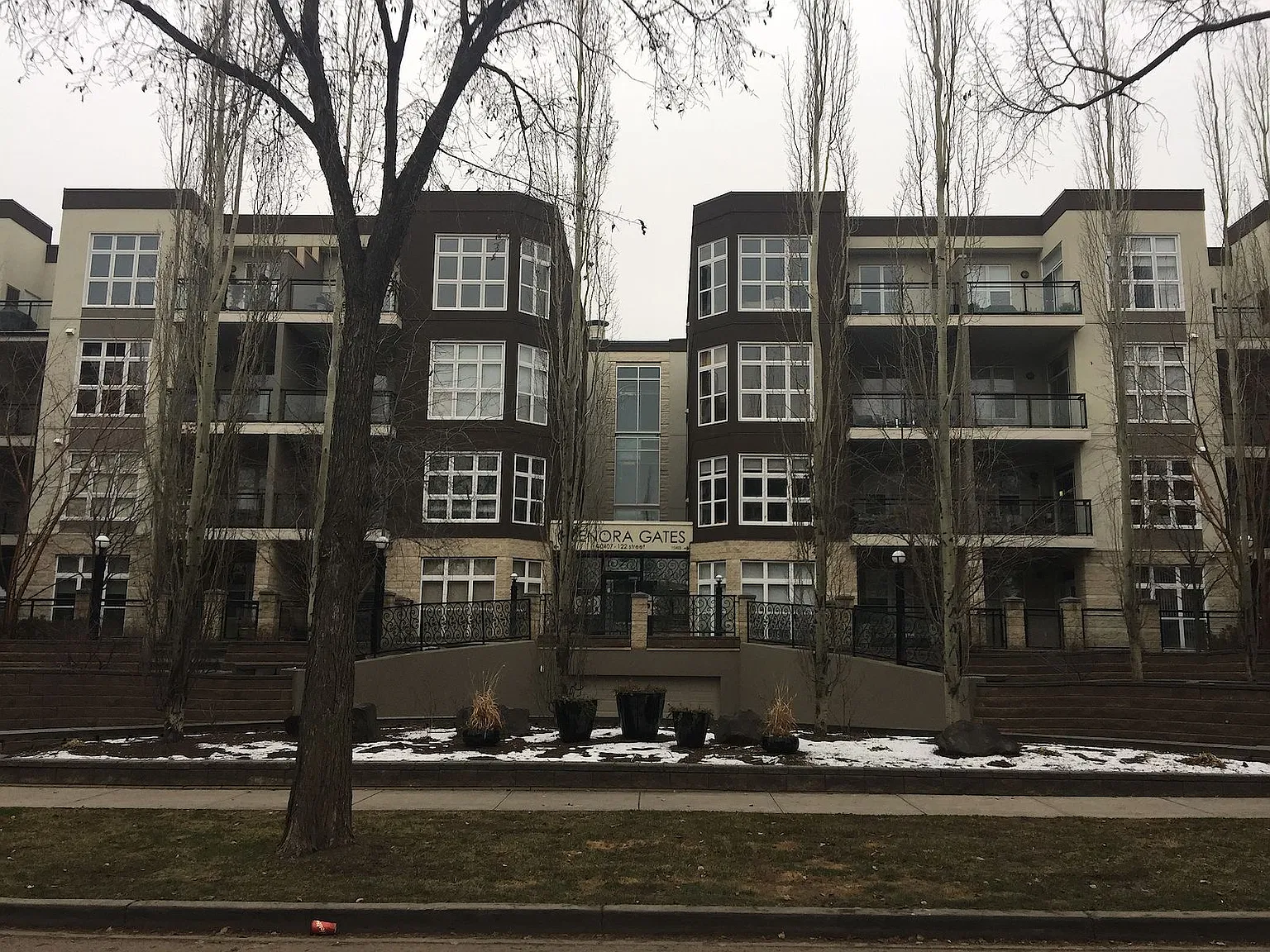 10407 122 Street - Condo Across From Brewery District — Photo 1