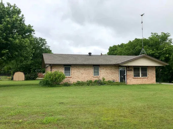 1416 Holly Ln, Sulphur, OK 73086