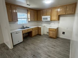 1000 30th St #B, Bakersfield, CA 93301