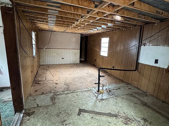 3rd image of 500 Pioneer Rd Unit 22