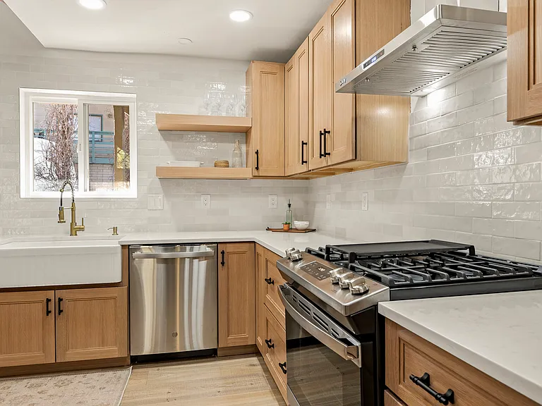 801 University Heights Dr — Photo 10