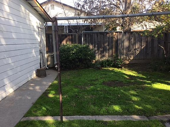 4th image of 812 N 15th St