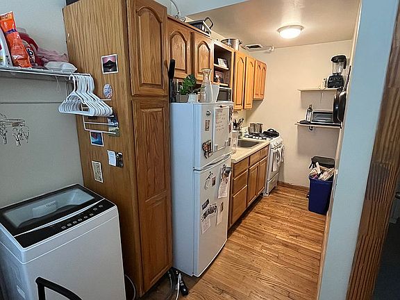 4th image of 136 W 87th St APT 7