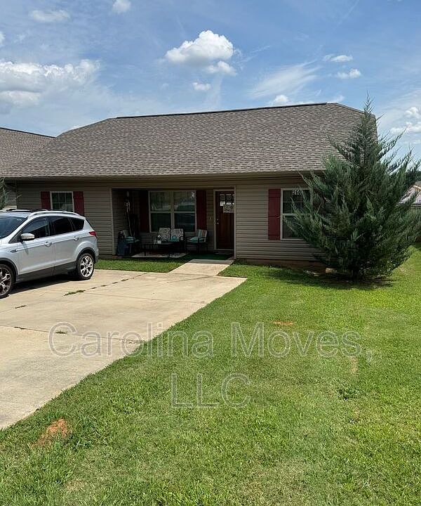 1st image of 260 Mabry St