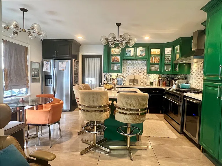 1806 W Clay St — Photo 4