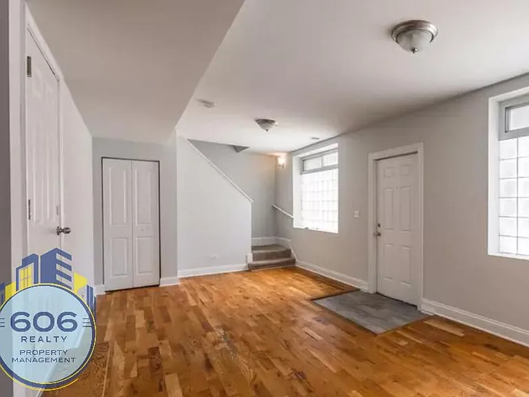 West Wicker Park Apts! — Photo 23