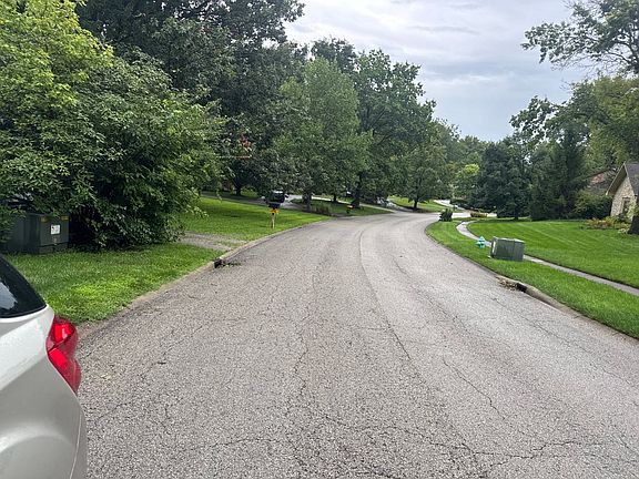 4th image of 8304 Claridge Rd