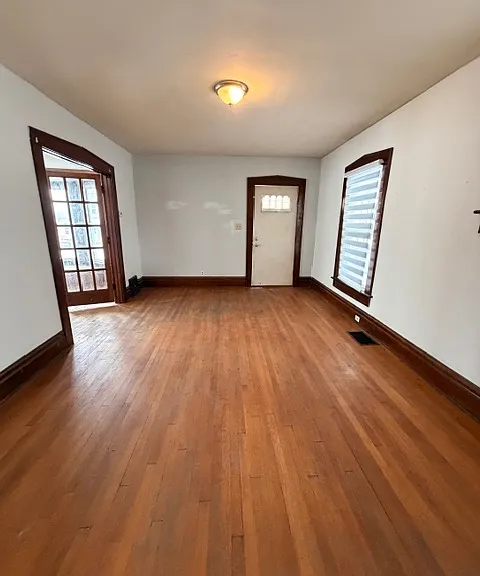 176 Henry St — Photo 1