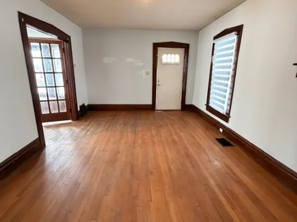 176 Henry St, Akron, OH 44305
