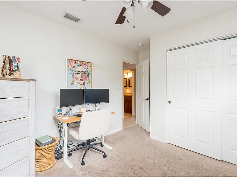 2407 S Harold Ave — Photo 17