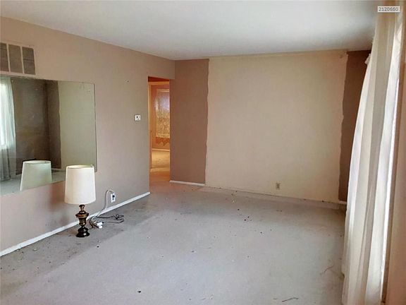 2nd image of 11011 Cambridge Ave