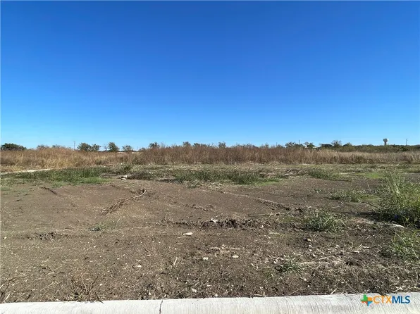 2056 Botts Dr, Salado, TX 76571