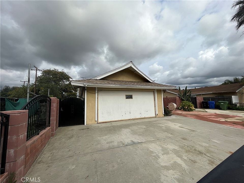 1st image of 4512 N Shadydale Ave