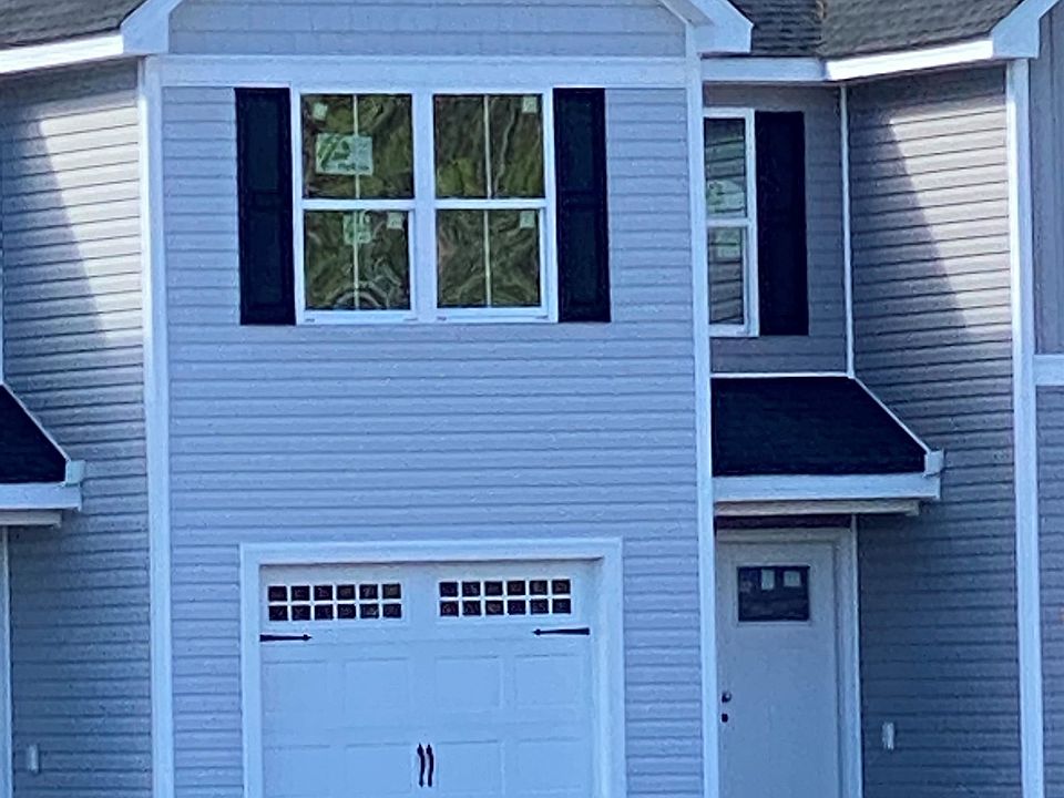 2nd image of 608 B Montenegro Way #U1B